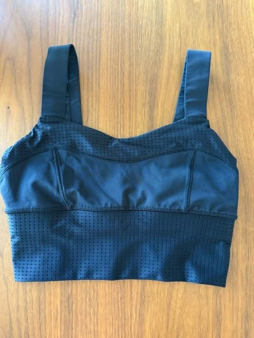 Lululemon - Black Var City Long Line Bra - Size 4
